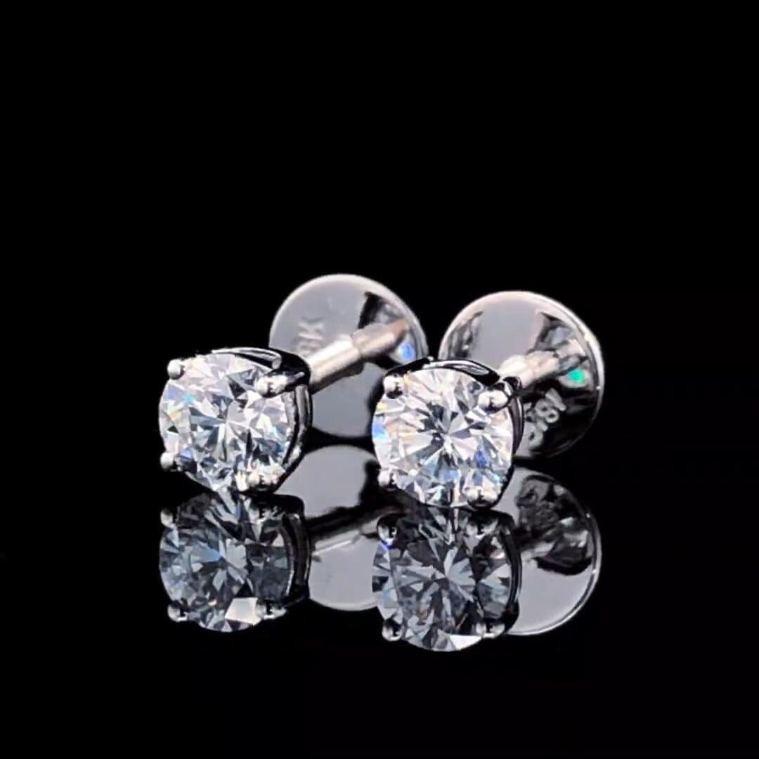 IGI Certified Lab Grown Diamond Stud Earrings: 14K Gold E/VS