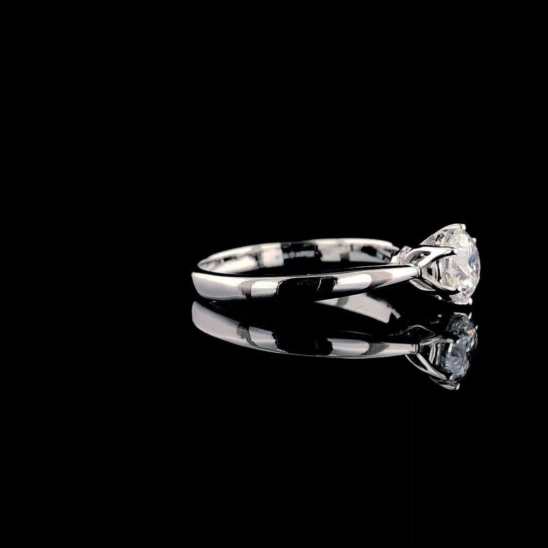 1.25 Ct Round Cut Lab Grown Diamond Engagement Ring | IGI Certified