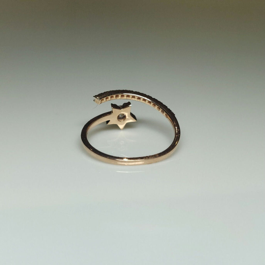 Lab Grown Diamond Star Ring | 0.20 Carat, Solid Gold Wedding Band