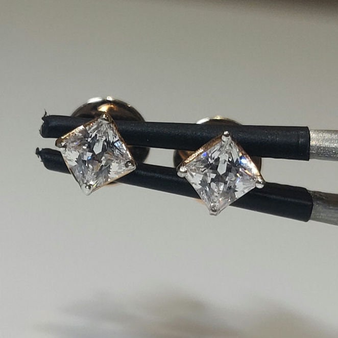 Princess Cut Lab Grown Diamond Stud Earrings | 14K Gold