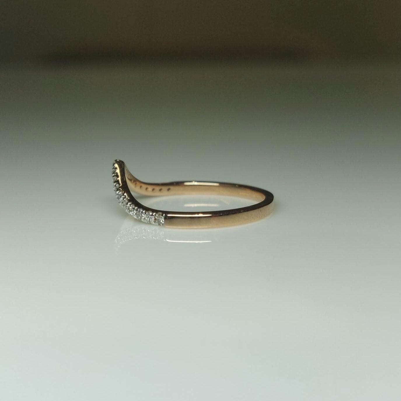 Lab Grown Diamond Pavé V Ring | 14K Gold Wedding Band