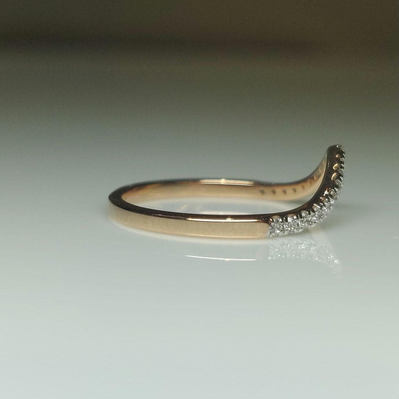 Lab Grown Diamond Pavé V Ring | 14K Gold Wedding Band