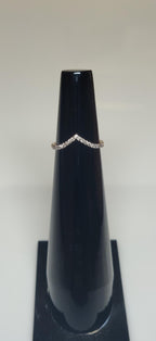 Lab Grown Diamond Pavé V Ring | 14K Gold Wedding Band