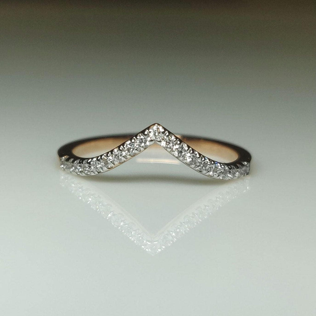 Lab Grown Diamond Pavé V Ring | 14K Gold Wedding Band