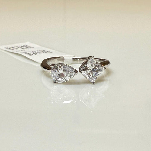 14k Gold Toi et Moi Ring: 2 Carat Lab Grown Pear & Princess Diamond