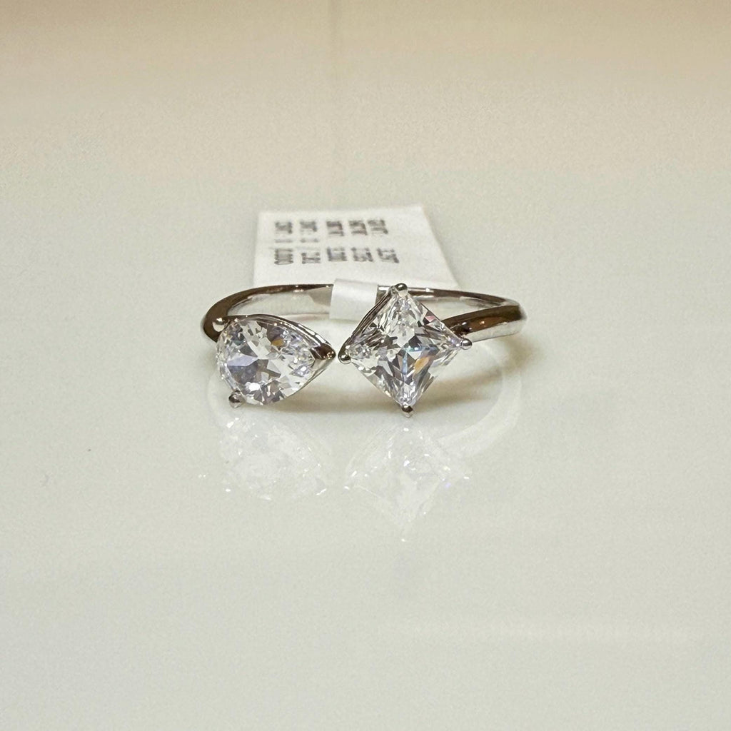 14k Gold Toi et Moi Ring: 2 Carat Lab Grown Pear & Princess Diamond