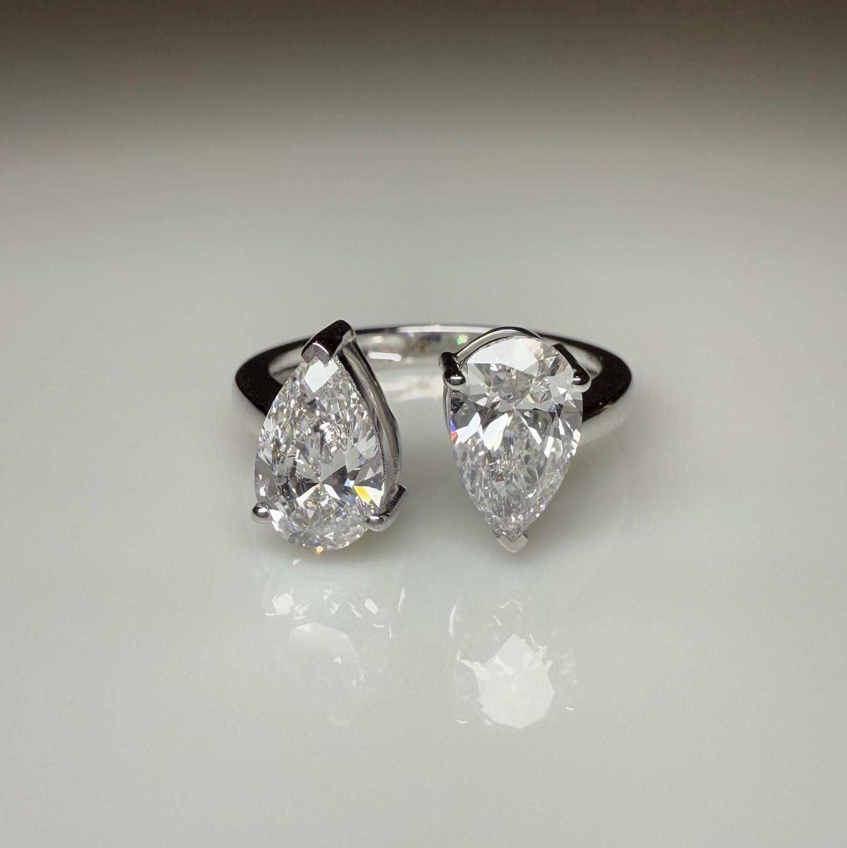Lab Grown Diamond Toi et Moi Ring | 14K Gold Pear Cut Engagement Ring