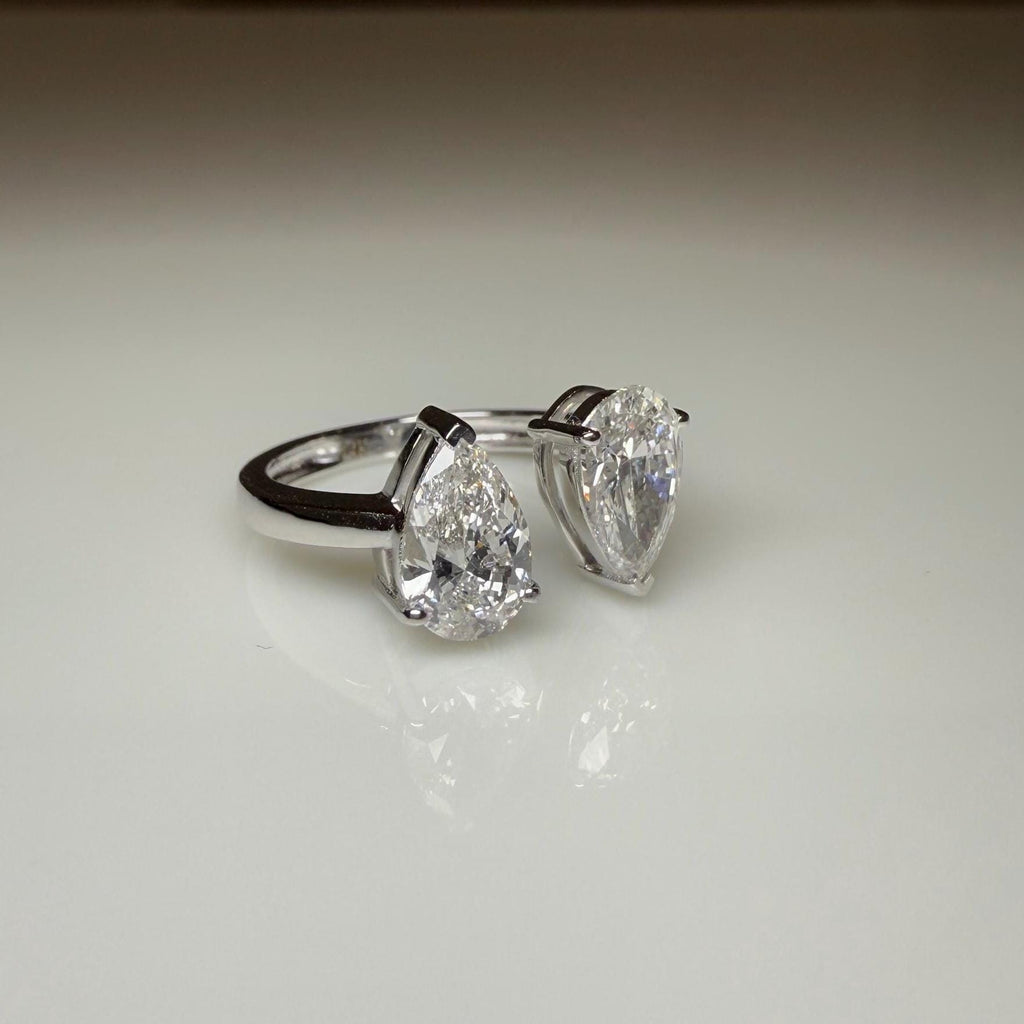 Lab Grown Diamond Toi et Moi Ring | 14K Gold Pear Cut Engagement Ring
