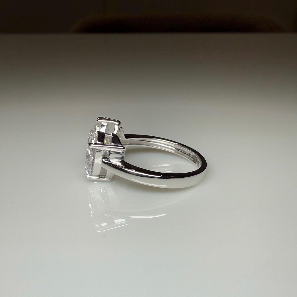 Lab Grown Diamond Toi et Moi Ring | 14K Gold Pear Cut Engagement Ring