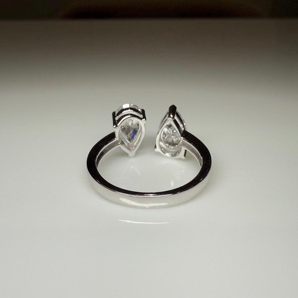 Lab Grown Diamond Toi et Moi Ring | 14K Gold Pear Cut Engagement Ring