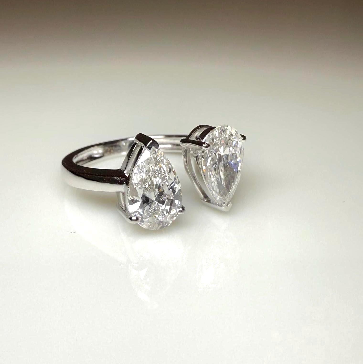 Lab Grown Diamond Toi et Moi Ring | 14K Gold Pear Cut Engagement Ring