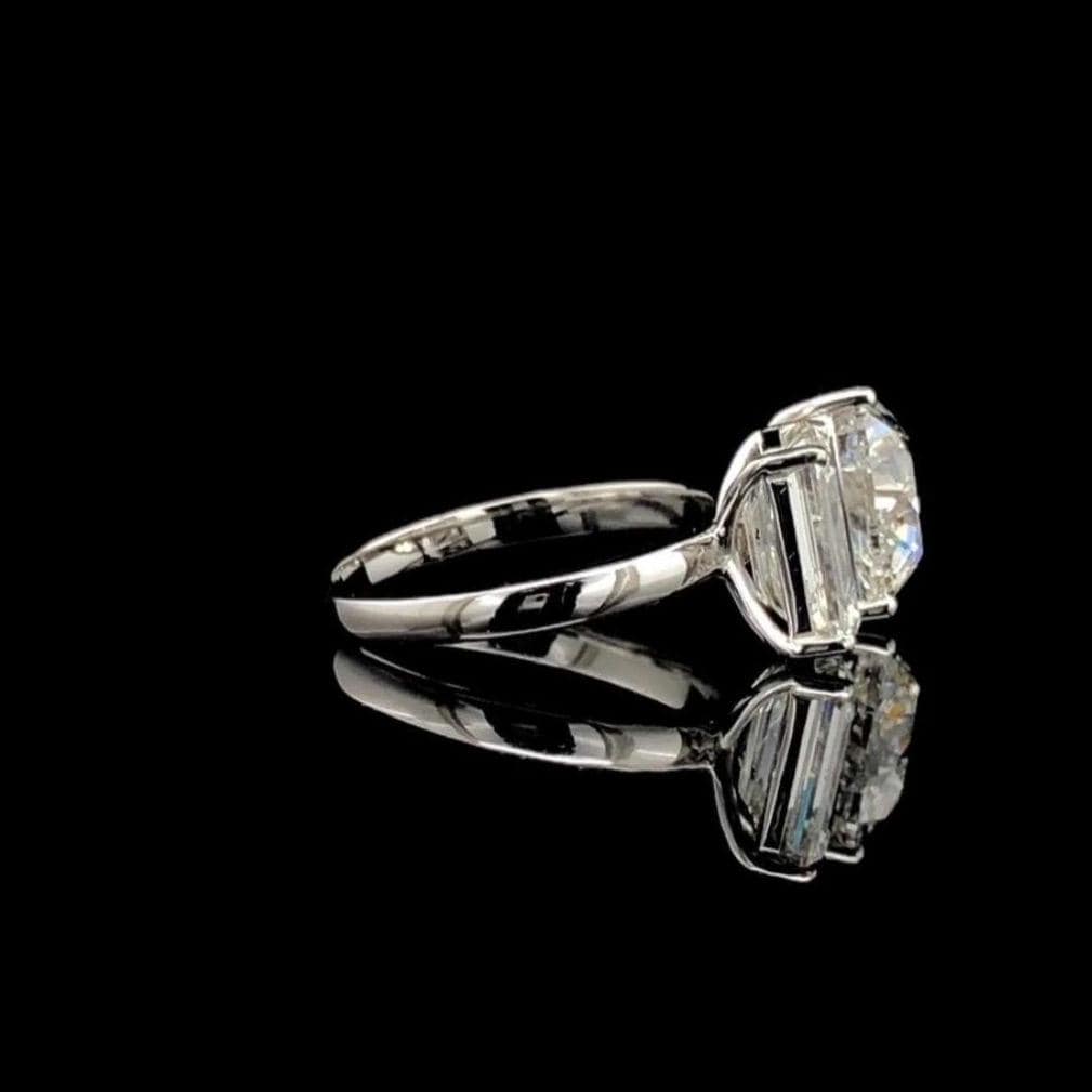 5CT Lab Grown Diamond Toi et Moi Ring: 14K Gold Heart & Emerald Cut