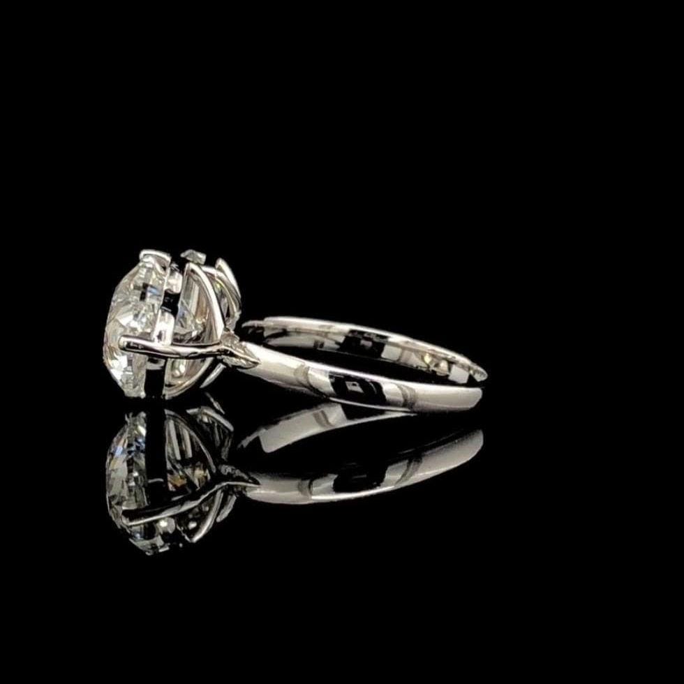 5CT Lab Grown Diamond Toi et Moi Ring: 14K Gold Heart & Emerald Cut