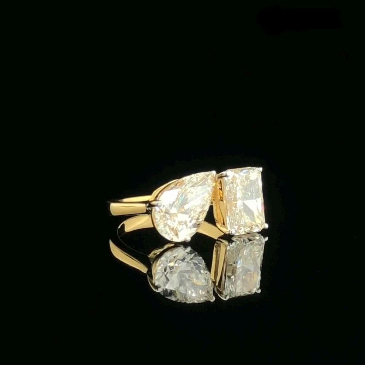 4CT Lab Grown Diamond Toi et Moi Ring: 14K Gold Radiant & Pear Cut