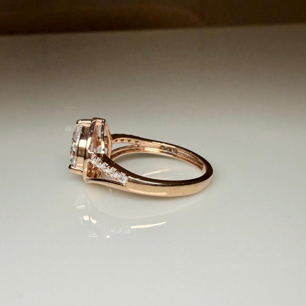 Pear Cut 1.60 CTW Lab Grown Diamond Engagement Ring: 14K Gold Split Shank