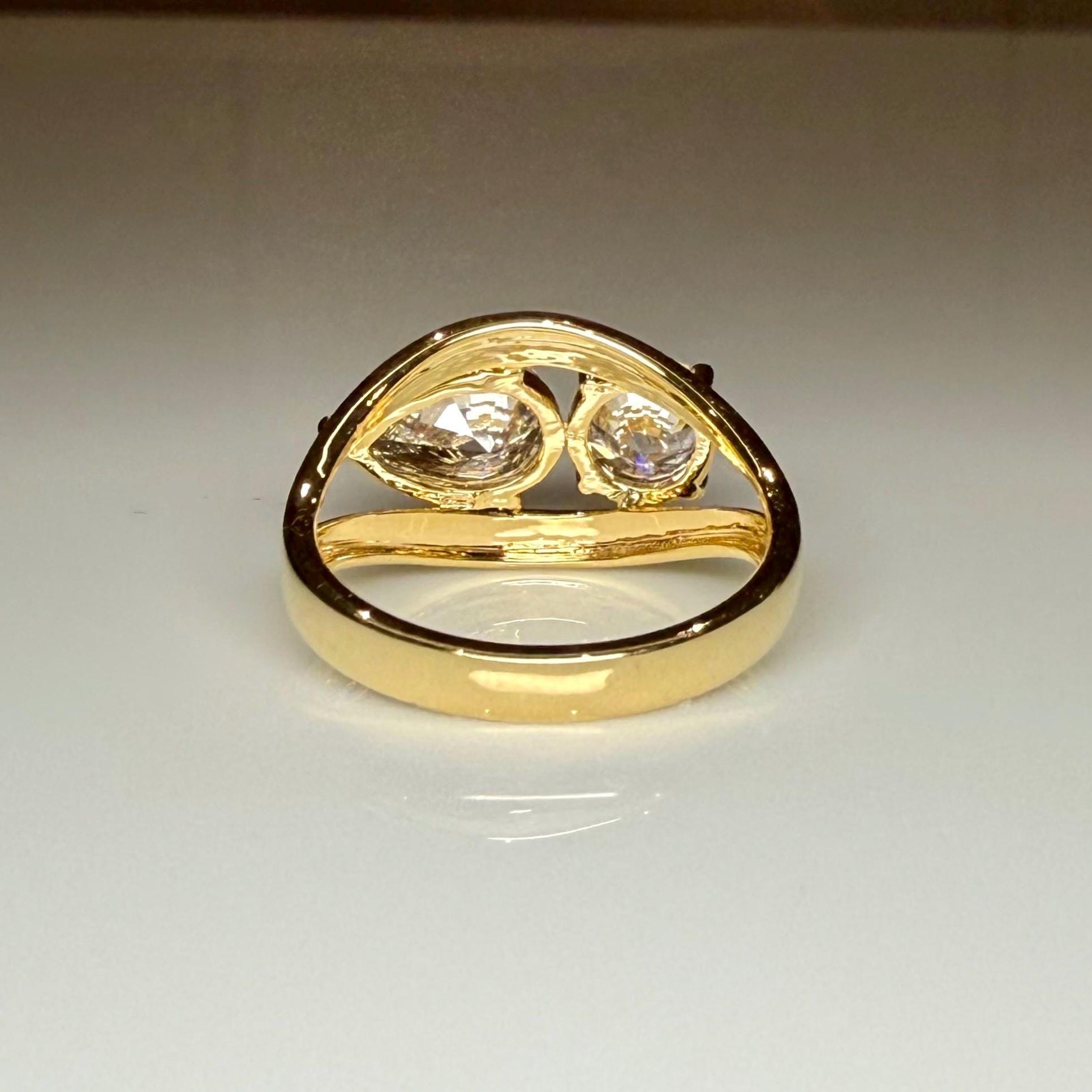 Lab Grown Diamond Toi et Moi Ring | 14K Gold Round & Pear Engagement Ring