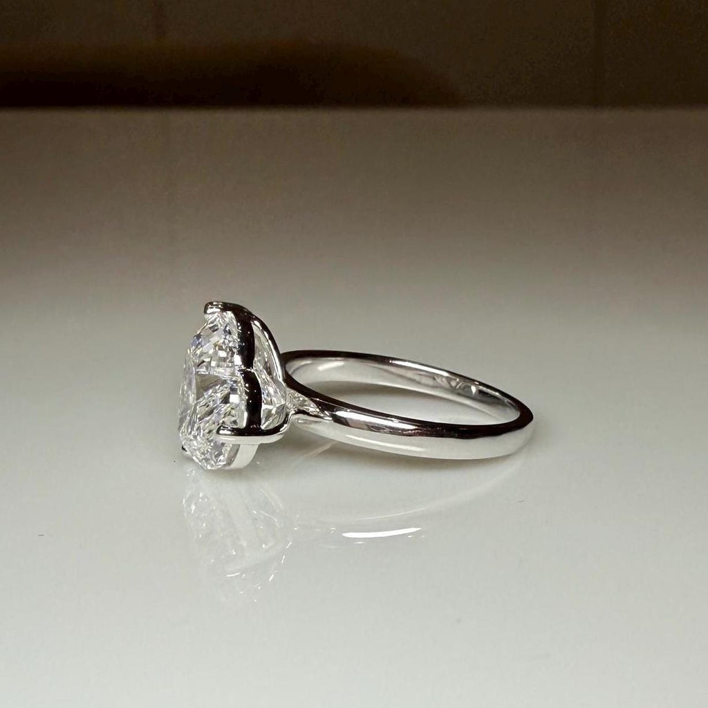 6CT Lab Grown Diamond Toi et Moi Ring: 14K Gold Heart & Emerald Cut