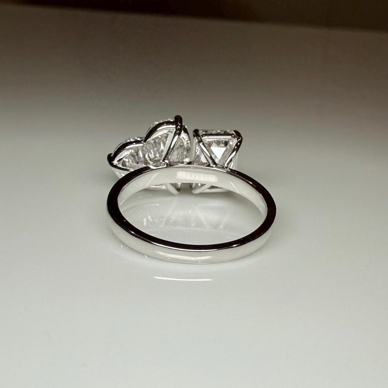 6CT Lab Grown Diamond Toi et Moi Ring: 14K Gold Heart & Emerald Cut