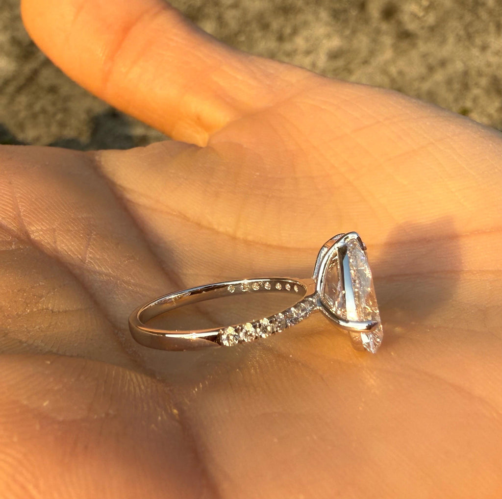 Lab Grown Diamond Toi et Moi Ring | 14K Gold Pear & Emerald Cut