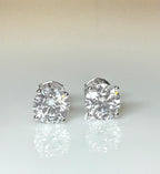 IGI Certified Lab Grown Diamond Stud Earrings: 14K Gold E/VS