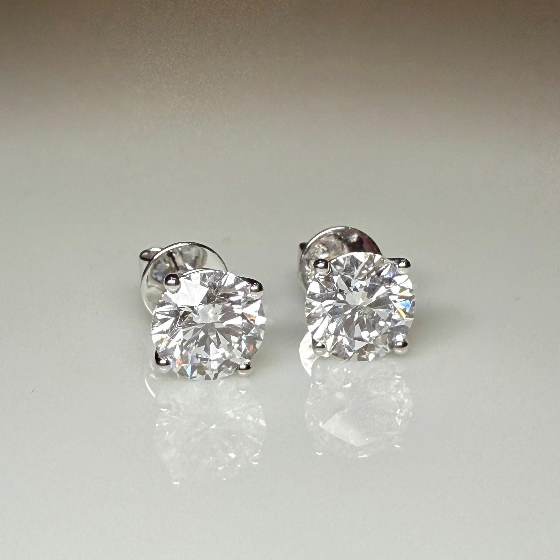 IGI Certified Lab Grown Diamond Stud Earrings: 14K Gold E/VS
