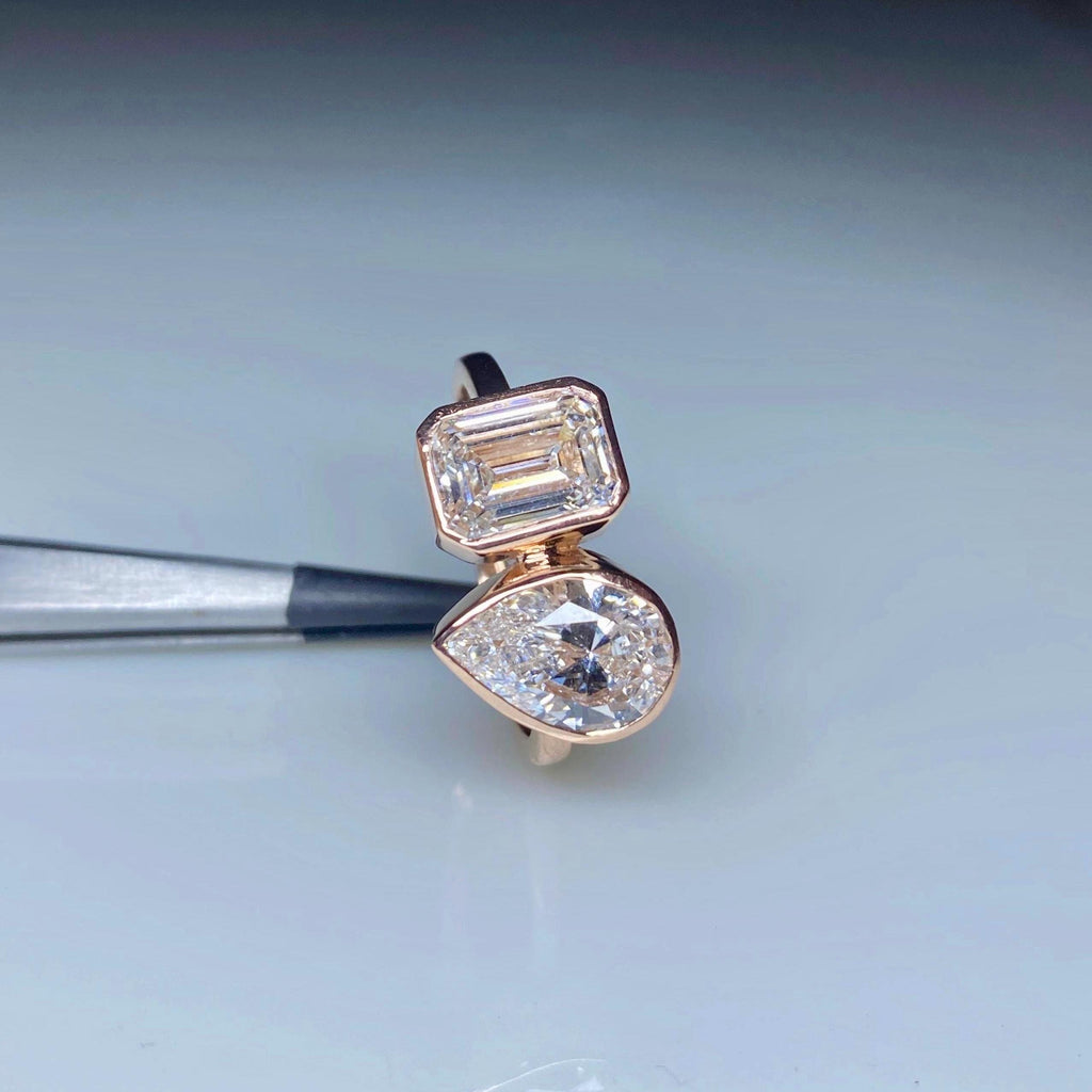 Lab Grown Diamond Toi et Moi Ring | Pear Emerald Cut Bezel 14K Gold Certified