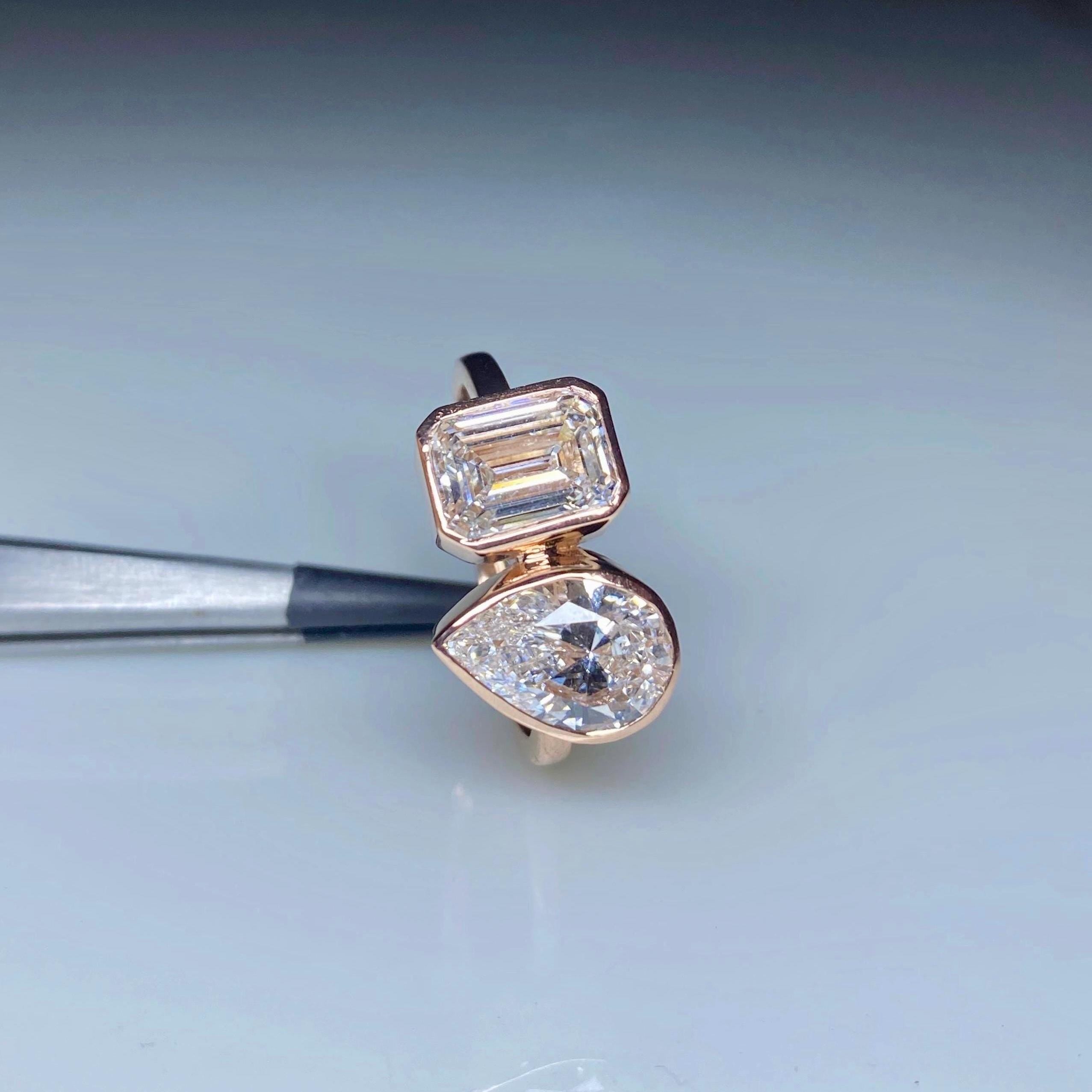 Lab Grown Diamond Toi et Moi Ring | Pear Emerald Cut Bezel 14K Gold Certified