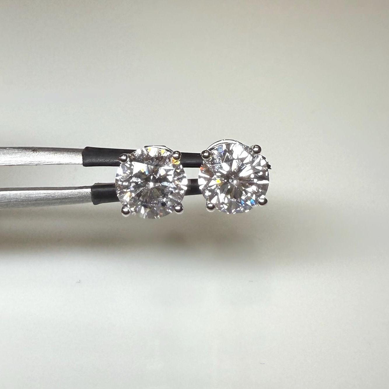 IGI Certified Lab Grown Diamond Stud Earrings: 14K Gold E/VS