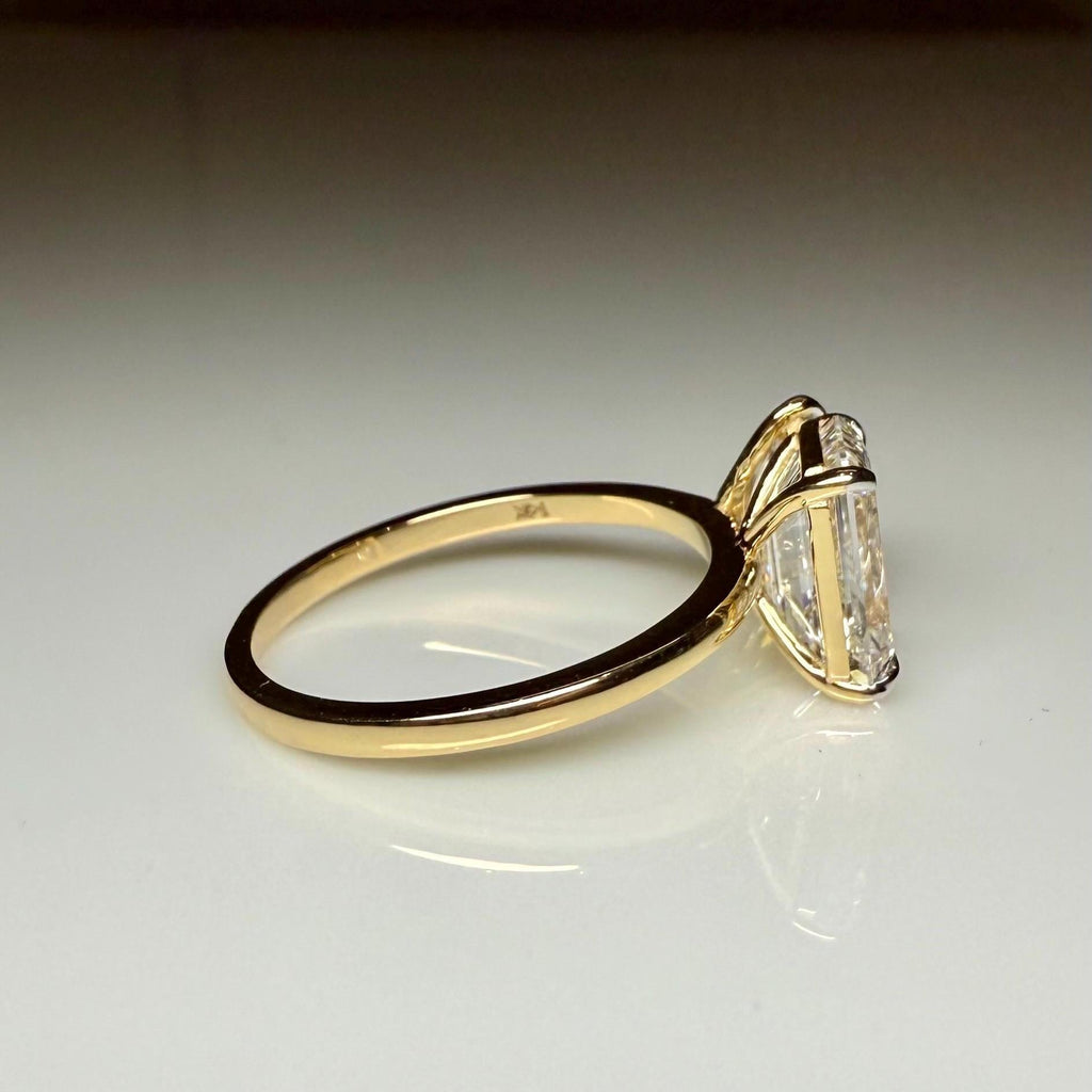 Lab Grown Diamond Toi et Moi Ring | Emerald Pear Cut 14K Gold Engagement
