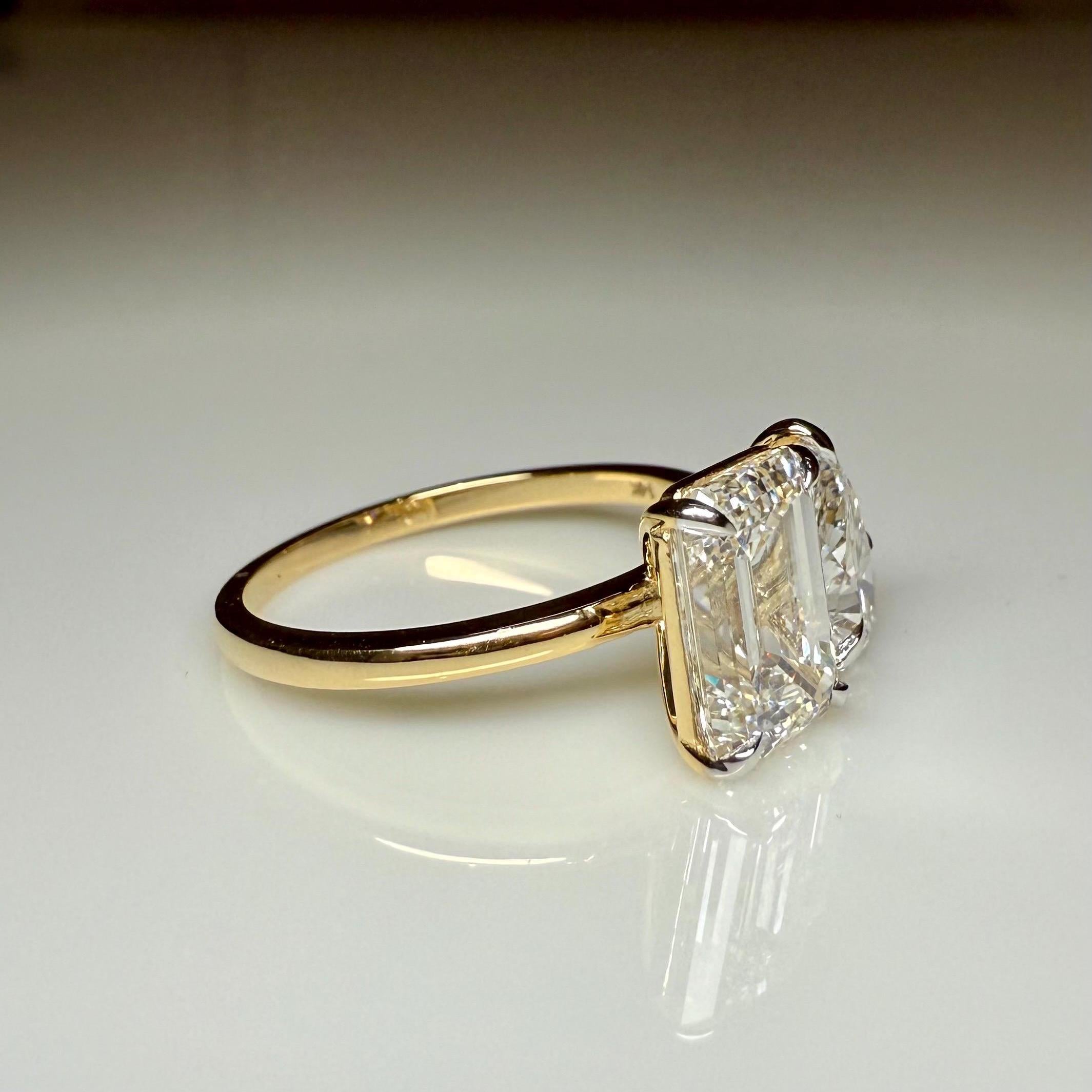 Lab Grown Diamond Toi et Moi Ring | Emerald Pear Cut 14K Gold Engagement