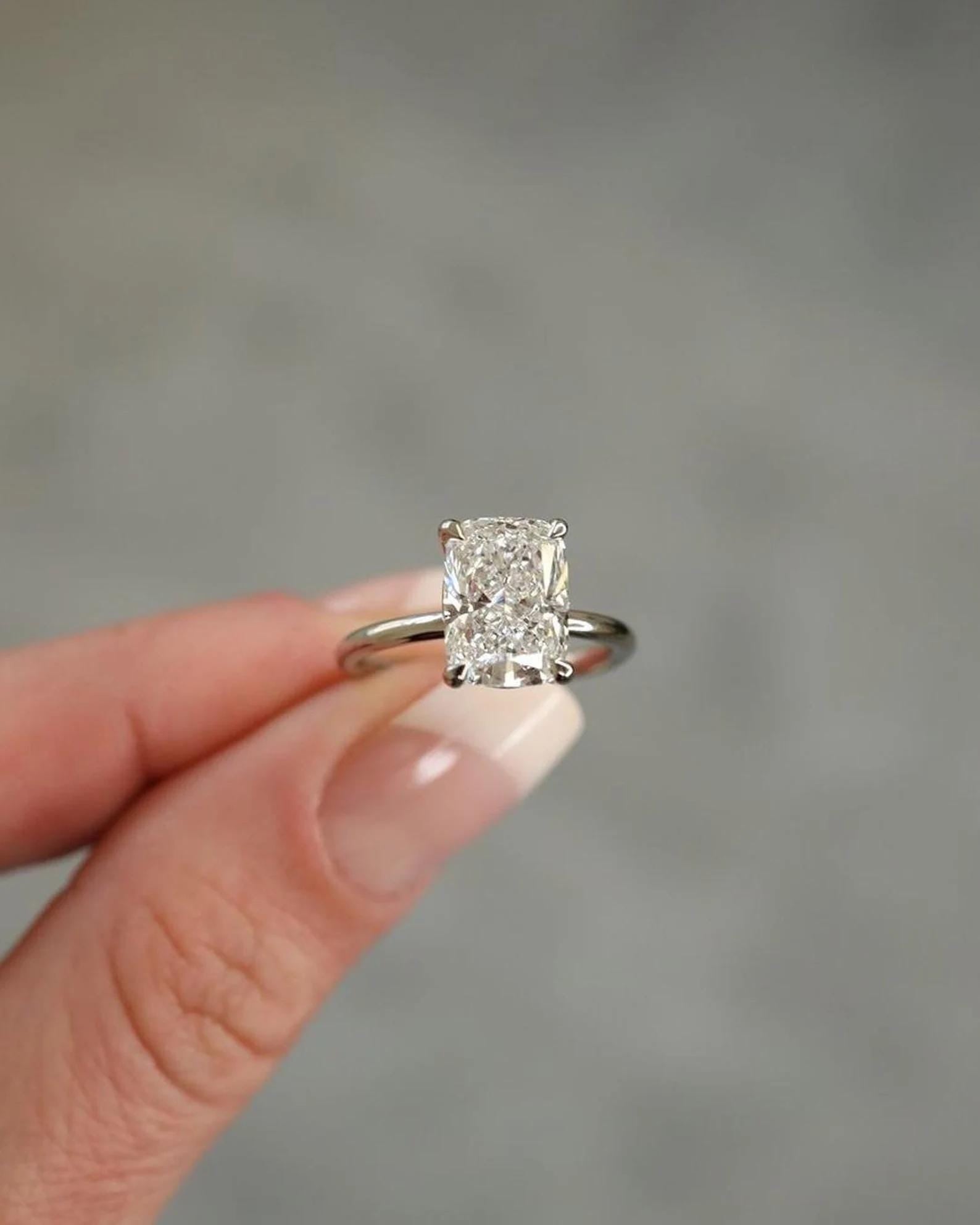 3CT Elongated Cushion Lab Grown Diamond Engagement Ring | 14K Gold Solitaire | IGI Certified