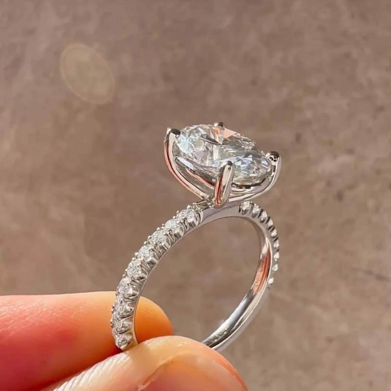 Oval Cut Lab Diamond Engagement Ring | 14K Solid Gold IGI Certified 2.20ct