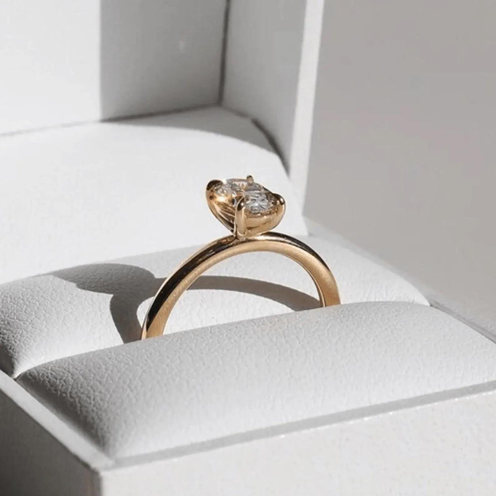 1CT Oval Lab Grown Diamond Engagement Ring | 14K Solid Gold Solitaire | IGI Certified