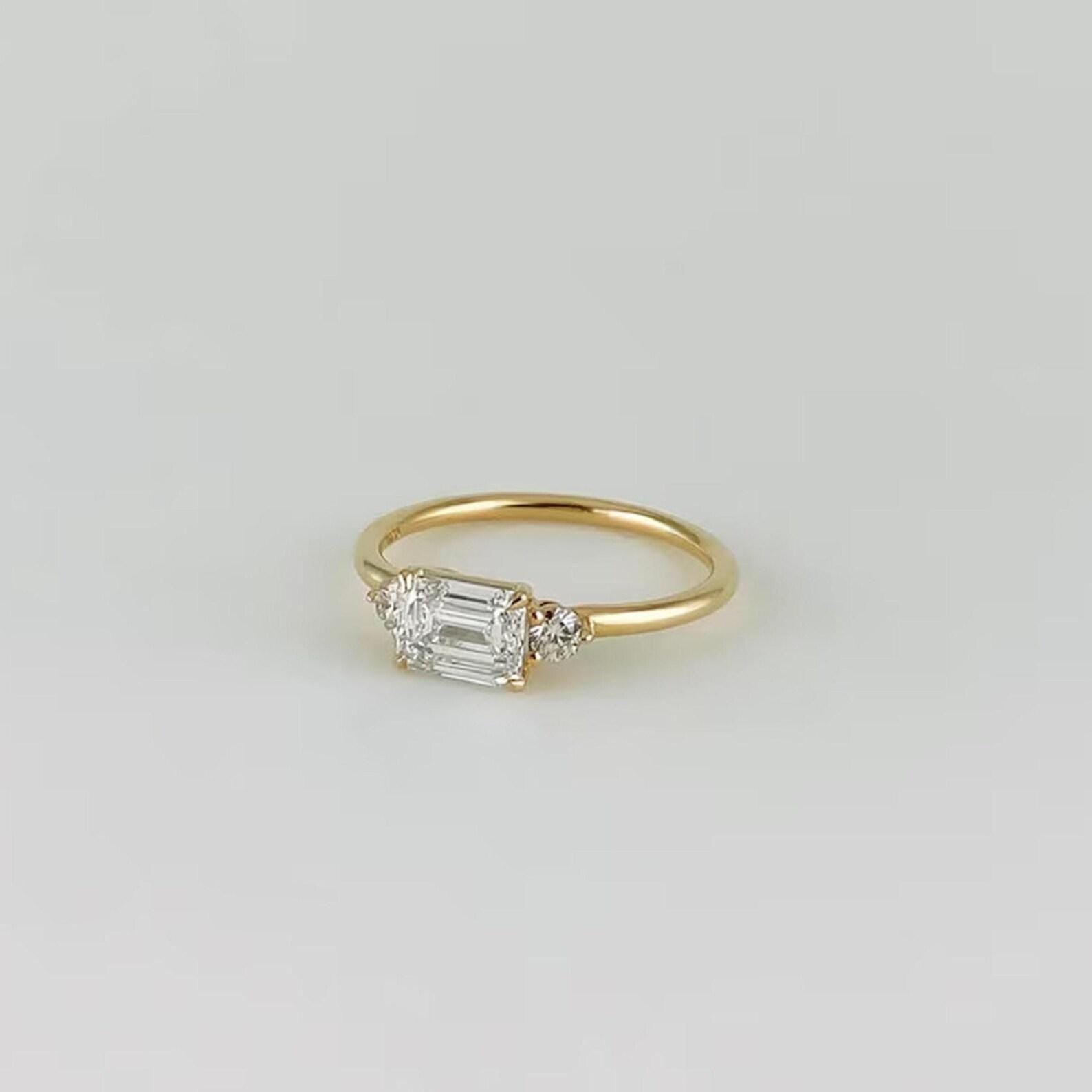East West Emerald Lab Diamond Engagement Ring | 14K Gold, IGI Certified