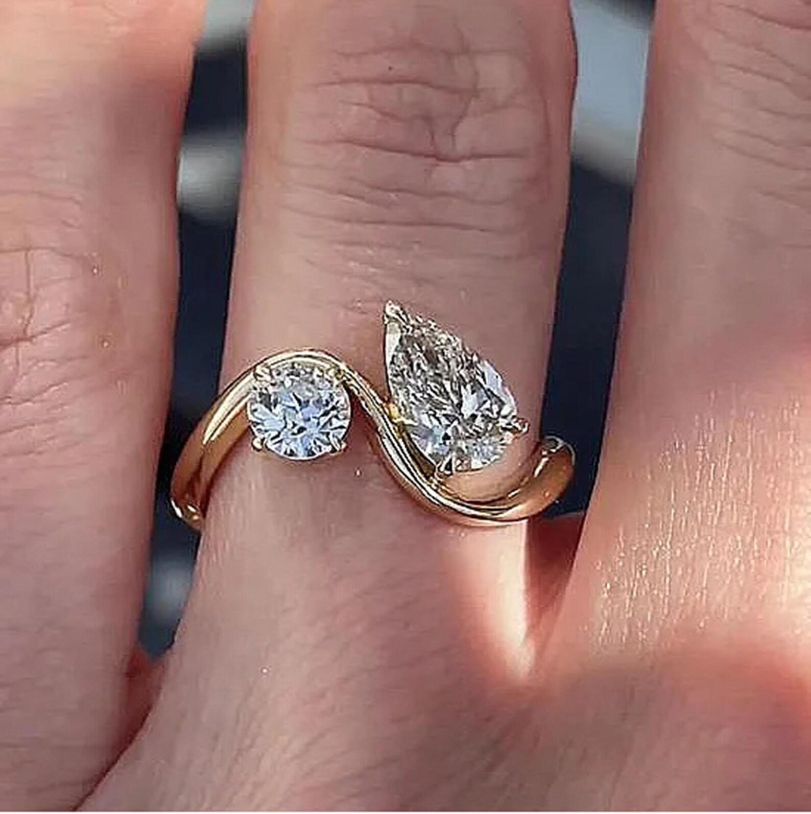 Toi et Moi Lab Grown Diamond Engagement Ring | Pear & Round 14K Gold