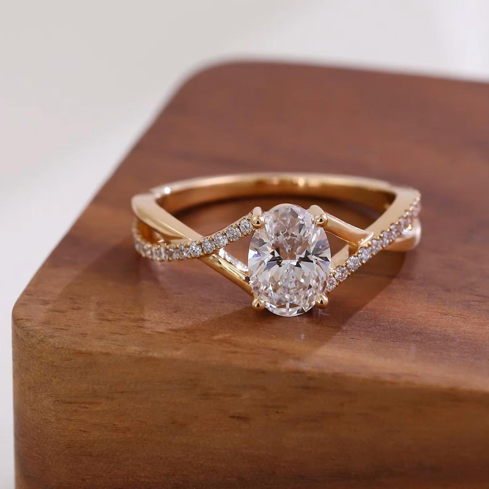 Oval Lab Grown Diamond Engagement Ring | 14K Split Shank Gold (IGI Certified)