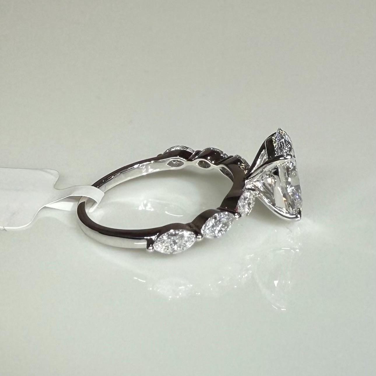 Oval Lab Grown Diamond Engagement Ring | Marquise Side Stones, 14K Gold