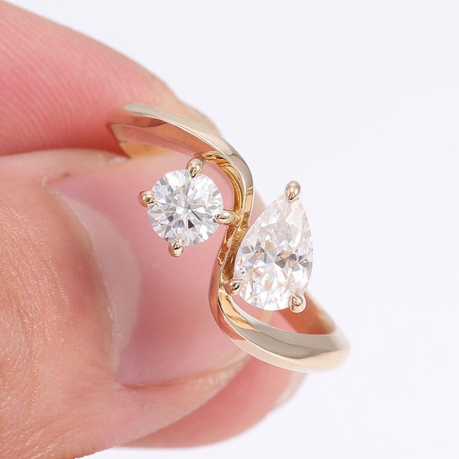 Toi et Moi Lab Grown Diamond Engagement Ring | Pear & Round 14K Gold