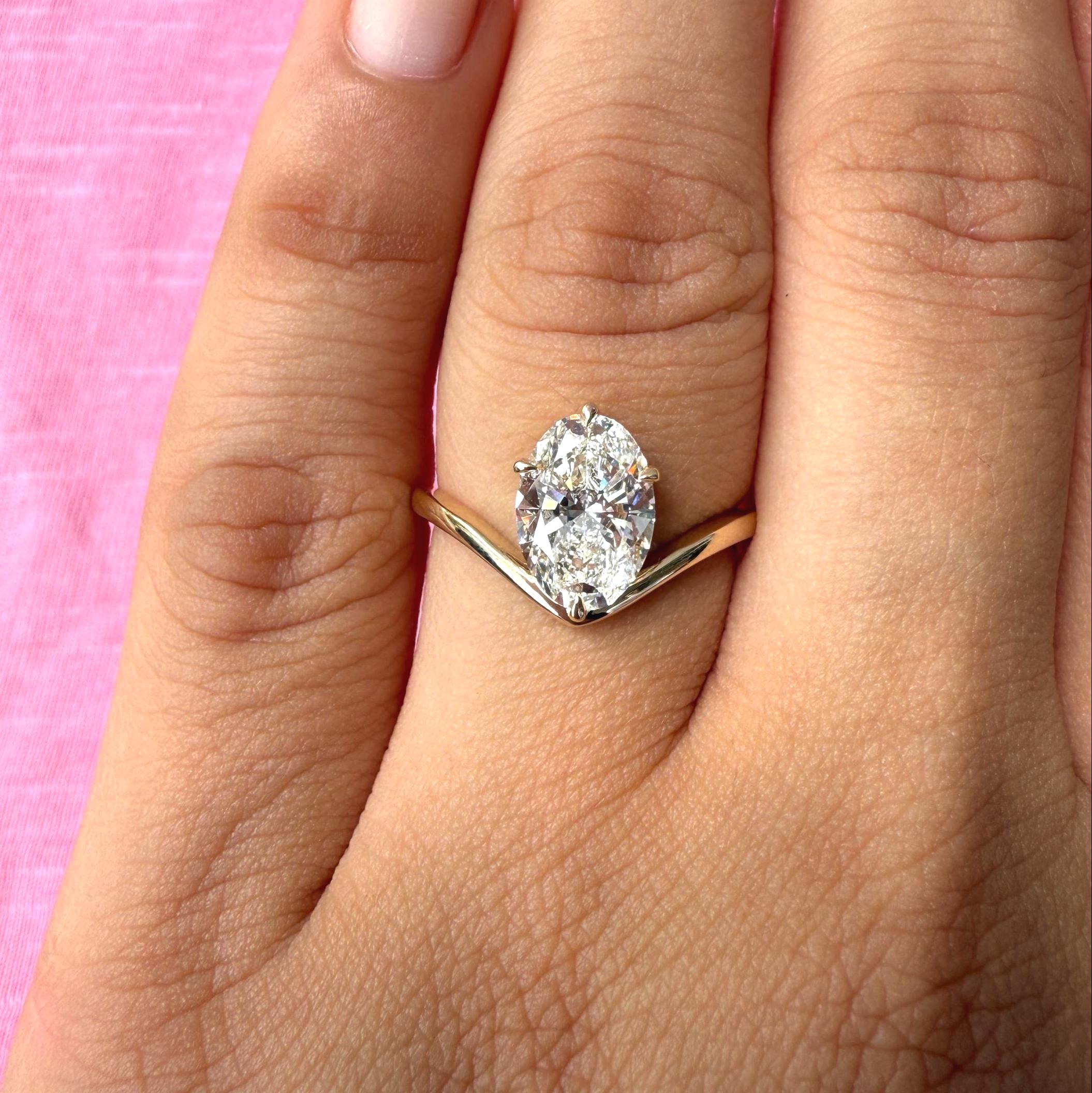 2CT Oval Lab Grown Diamond Engagement Ring | 14K Solid Gold V-Shank Solitaire | IGI Certified