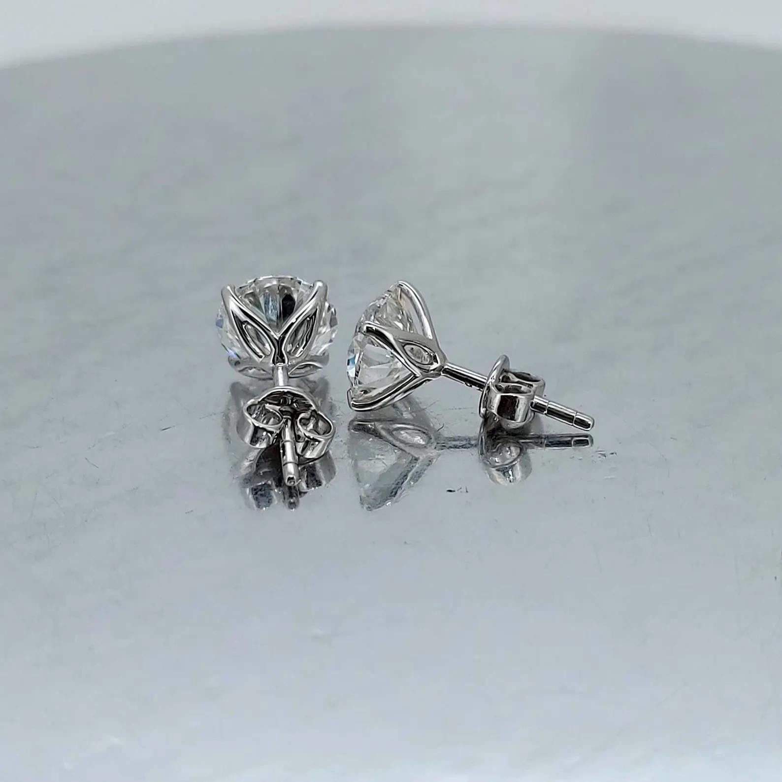 IGI Certified Lab Grown Diamond Stud Earrings, 14K Solid Gold Solitaire, Round Cut, Classic