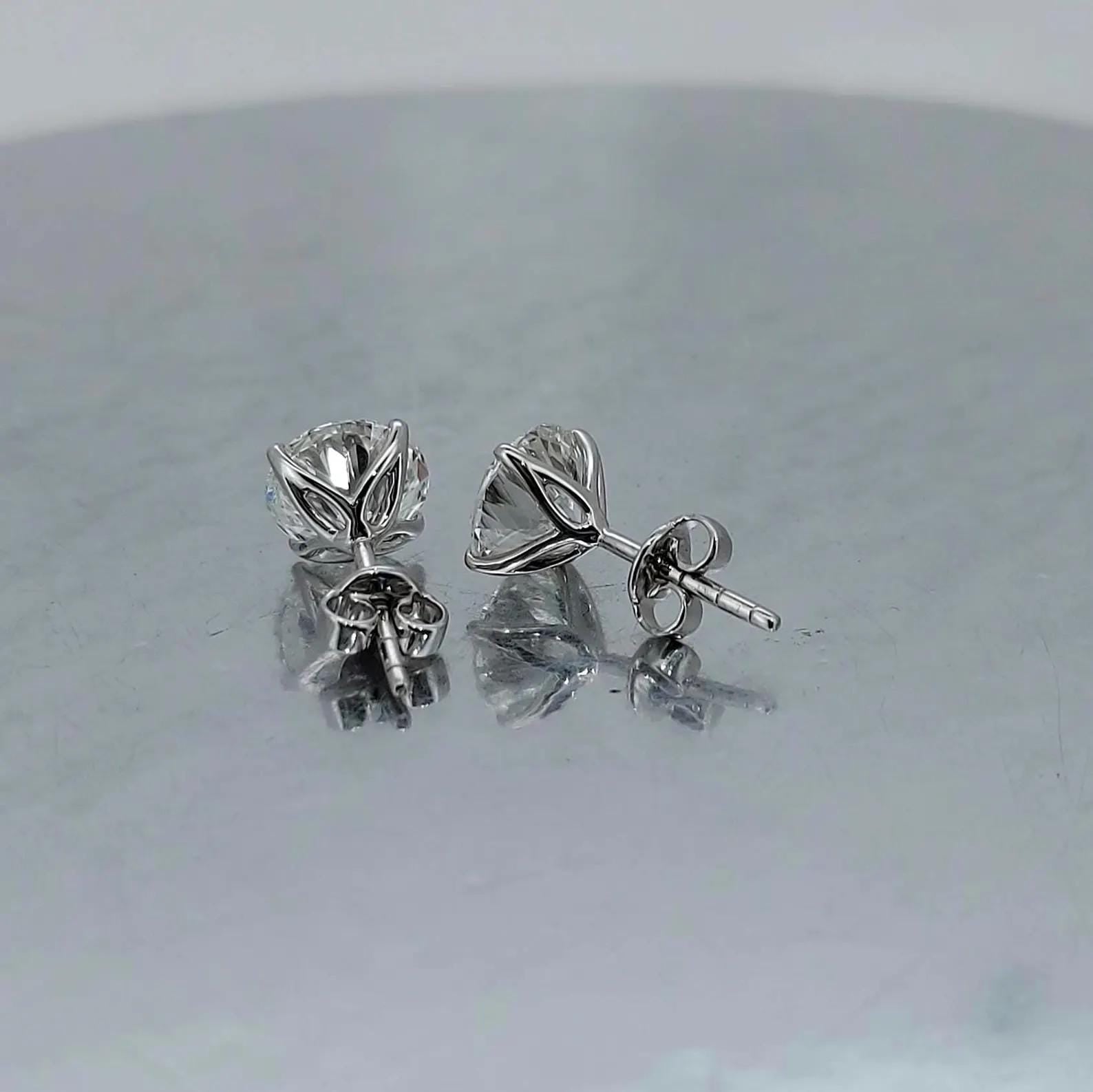 IGI Certified Lab Grown Diamond Stud Earrings, 14K Solid Gold Solitaire, Round Cut, Classic
