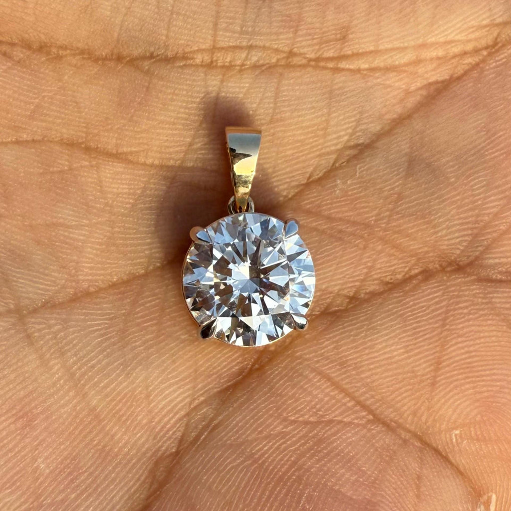 5CT Round Lab Grown Diamond Solitaire Pendant | 14K Solid Gold IGI Certified E VS