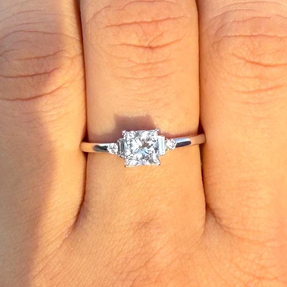 Princess Cut Lab Grown Diamond Engagement Ring | 5 Stone 14K Gold (IGI Certified)