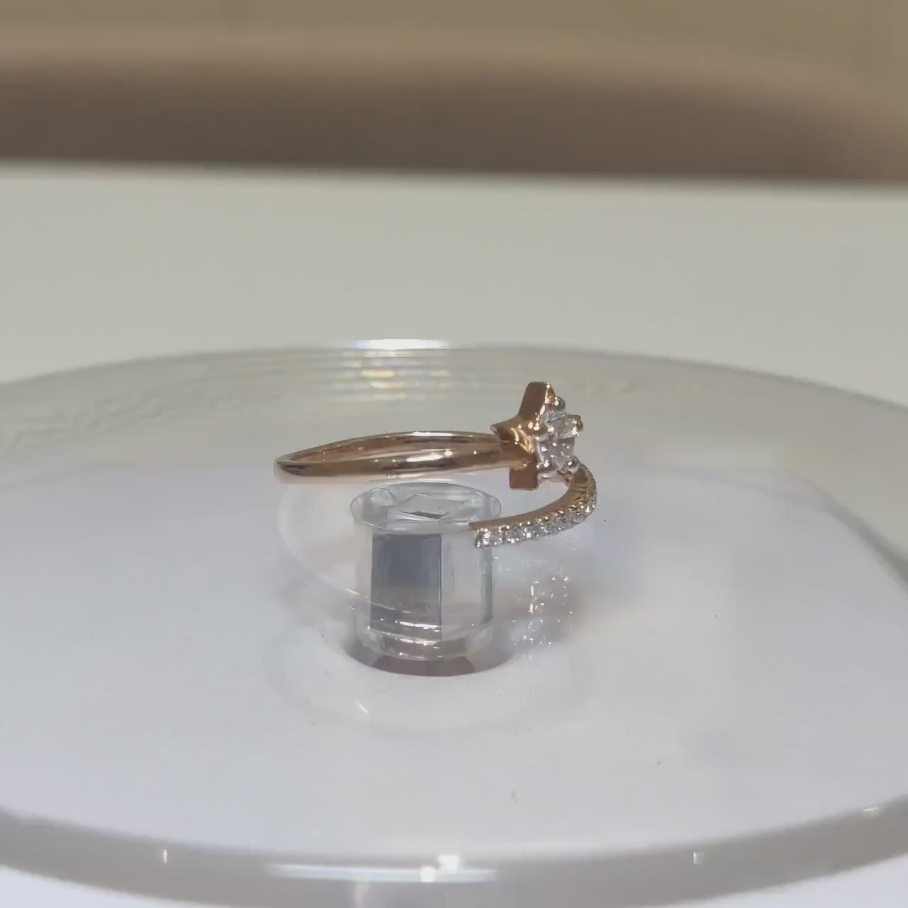 Lab Grown Diamond Star Ring | 0.20 Carat, Solid Gold Wedding Band