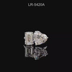 5CT Lab Grown Diamond Toi et Moi Ring: 14K Gold Heart & Emerald Cut