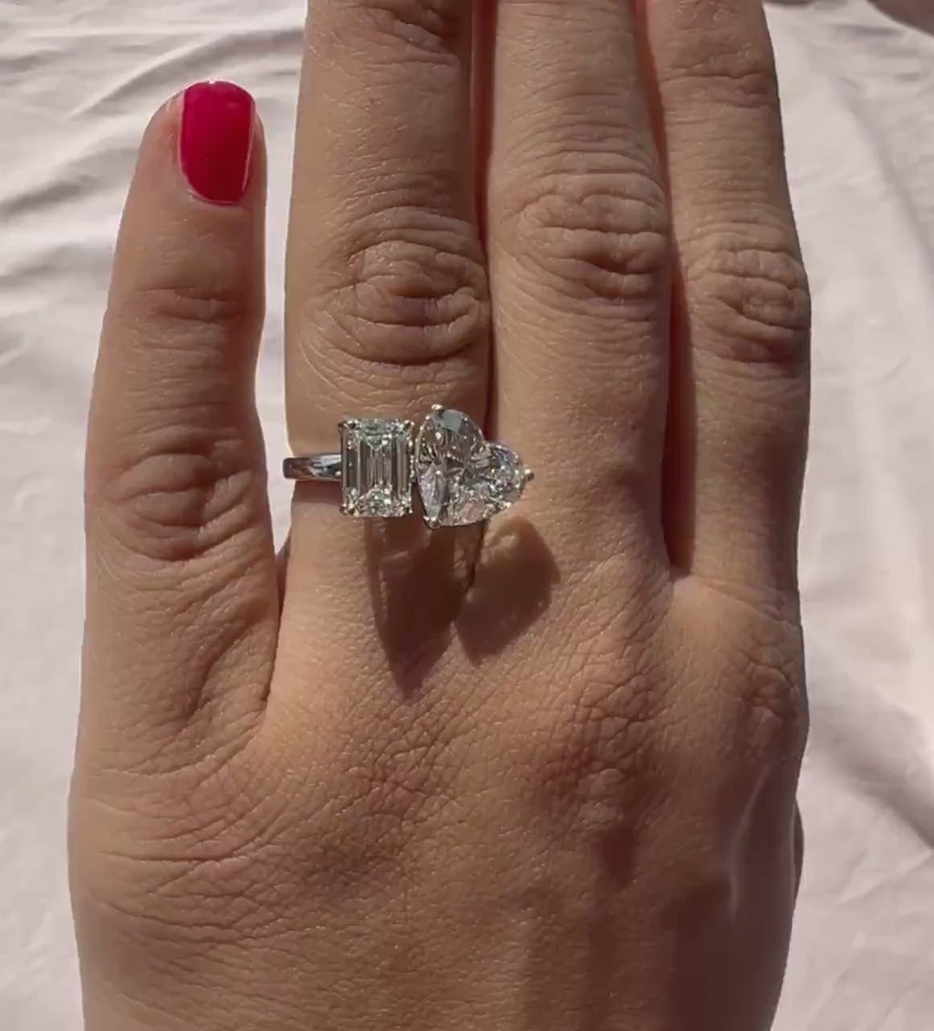 6CT Lab Grown Diamond Toi et Moi Ring: 14K Gold Heart & Emerald Cut