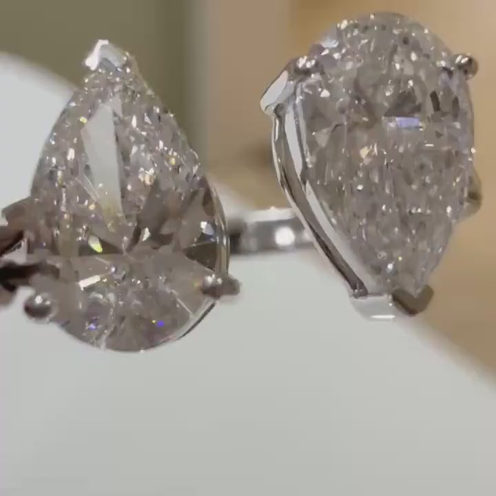 Lab Grown Diamond Toi et Moi Ring | 14K Gold Pear Cut Engagement Ring